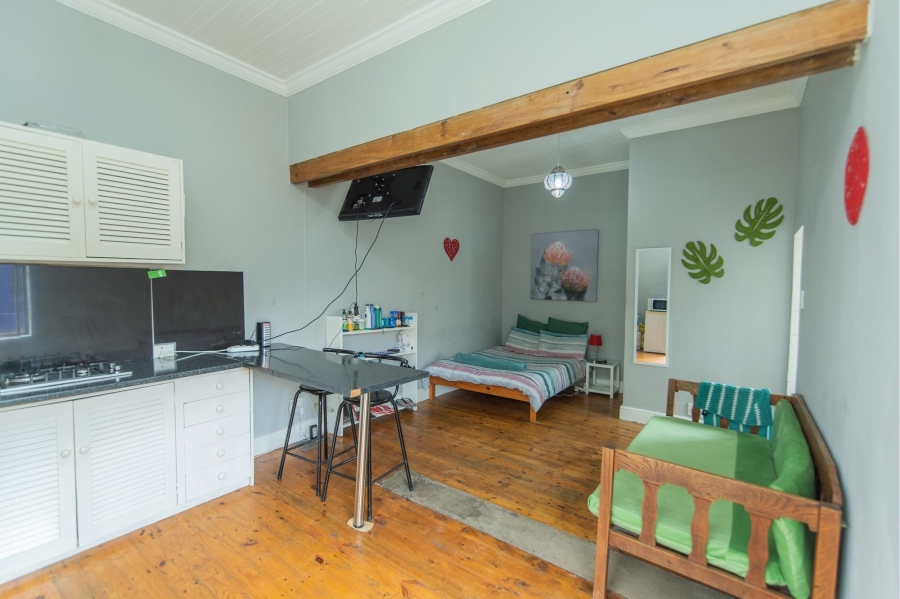6 Bedroom Property for Sale in Richmond Hill Eastern Cape